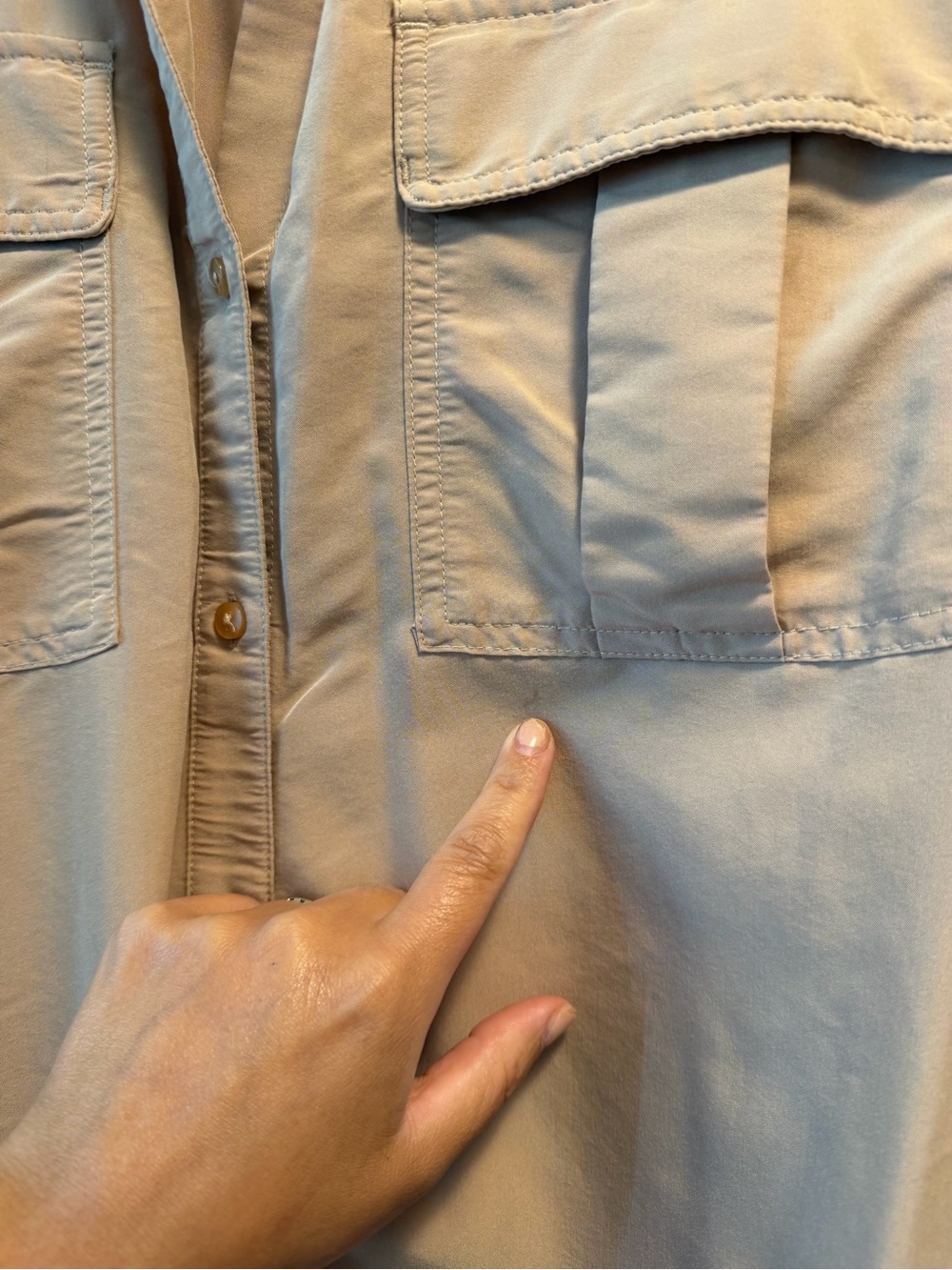 Button up - Picture 3 of 4
